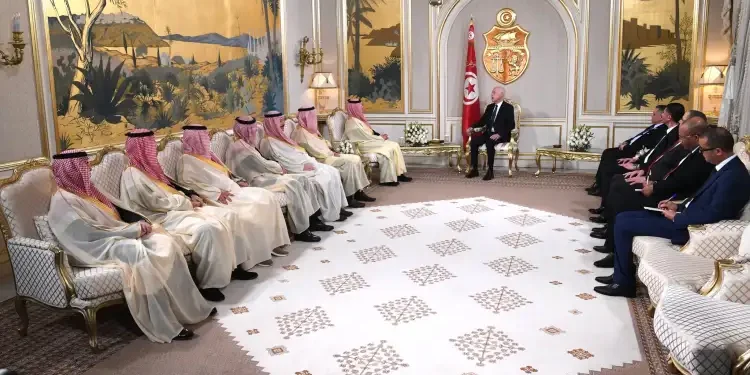 Tunisie : Kaïs Saïed rencontre le ministre saoudien de l'Intérieur