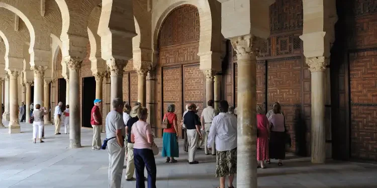 Le tourisme en Tunisie : 4,9% du PIB en 2023, un secteur en pleine reprise