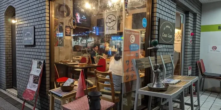 Tunisiens Abroad : Tokyo, le restaurant de couscous à la mode