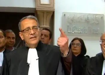 Tunisie : Plus de 40 ONG appellent à la libération de l’avocat Ahmed Souab