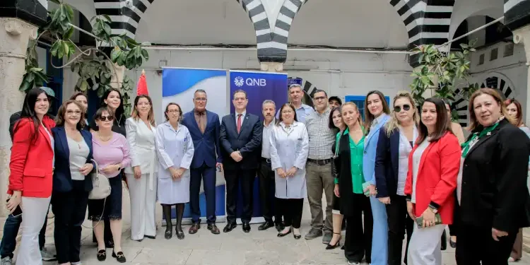 QNB renforce son engagement social en soutenant les hôpitaux Aziza Othmana et Béchir Hamza