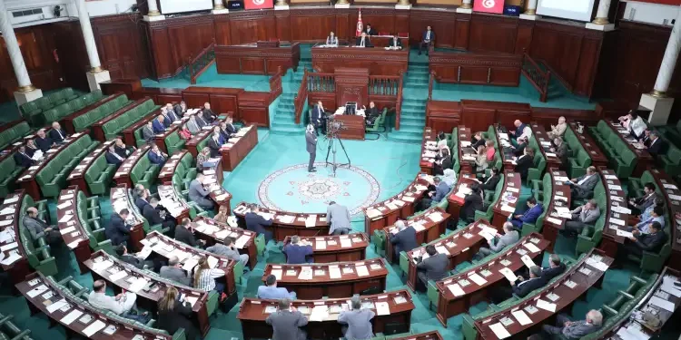 Tunisie : L’ARP en passe d’adopter une réforme radicale sur les contrats de travail et la sous-traitance