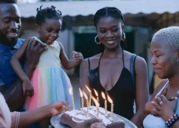 Cannes 2025 – La bande-annonce du film tunisien "Promis le ciel" est dévoilée