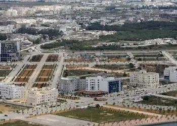 Tunisie : L'État va régulariser la situation foncière de 1200 agglomérations résidentielles