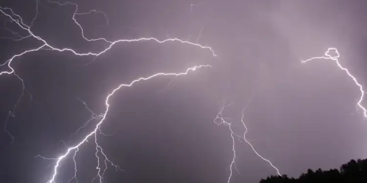 Tunisie : Orages attendus cette nuit au nord et au centre, chaleur tenace au sud