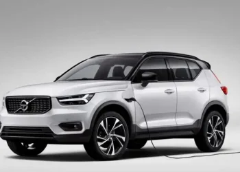 Volvo rappelle 3 000 hybrides pour risque d’incendie de batterie