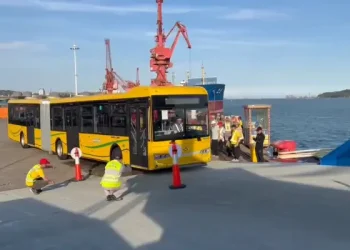 Les 300 nouveaux bus King Long quittent la Chine, destination Tunis