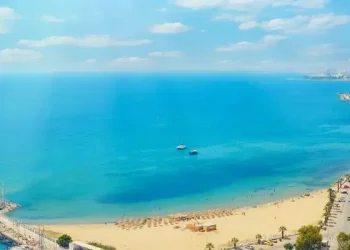Plages de Tunisie : Quatre destinations côtières incontournables, selon easyVoyage