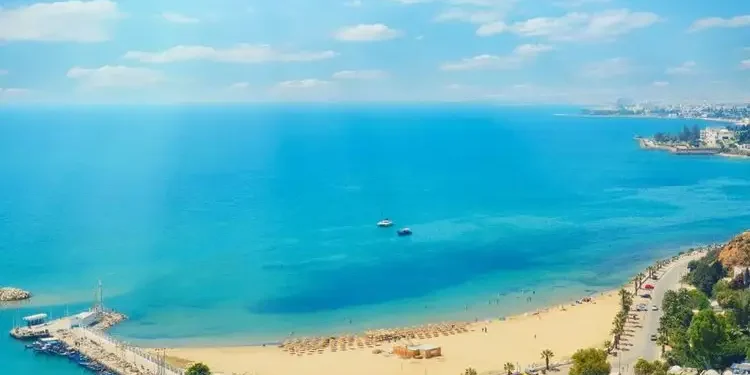 Plages de Tunisie : Quatre destinations côtières incontournables, selon easyVoyage