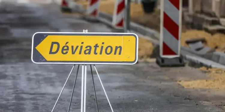 Tunis : circulation déviée autour de la place du Bardo pour les travaux de la ligne D du RFR