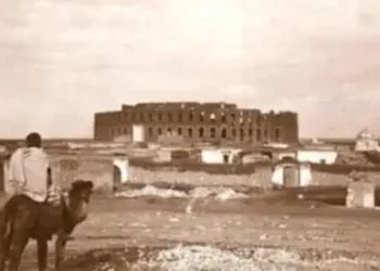 Tunisie - Nostalgies : La solitude de l'amphithéâtre antique