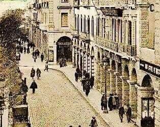 Pavés, calèches et Magasin général