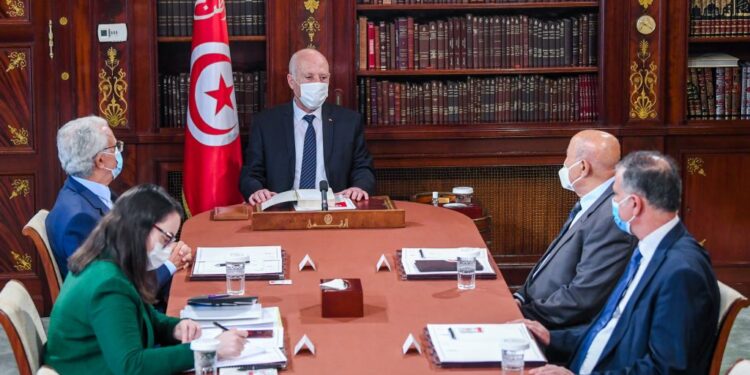 Tunisie : Trois professeurs de droit au palais de Carthage