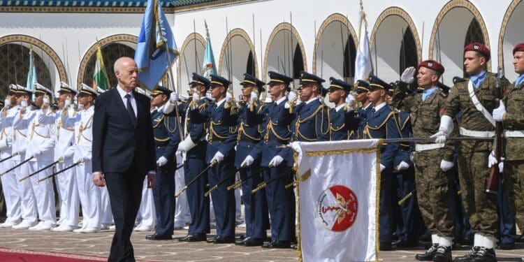 Kais Saied célèbre le 69ᵉ anniversaire de l’Armée nationale