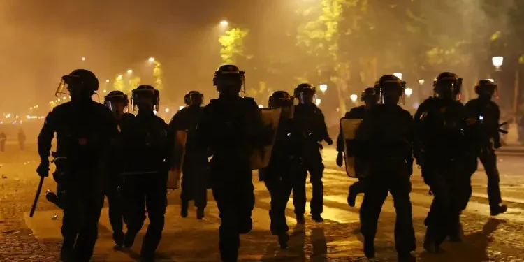 PSG-Inter : Deux morts, près de 560 interpellations et 700 incendies après une finale historique