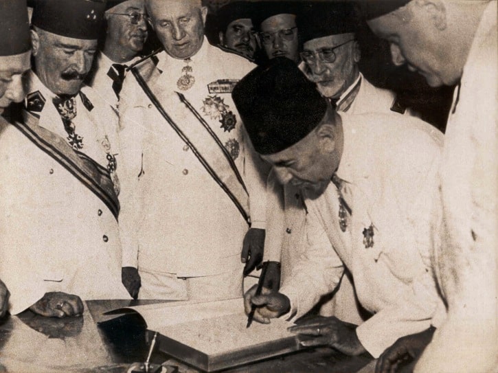 Quand le bey de Tunis pr&eacute;sidait la c&eacute;r&eacute;monie du sceau...
