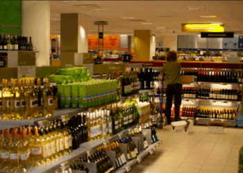 En Tunisie, les Tunisiens croient qu&rsquo;il est interdit de vendre l&rsquo; alcool le vendredi