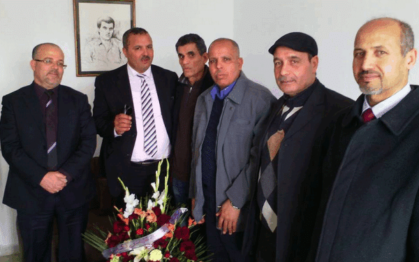 Des leaders du parti Ennahdha rendent visite au poète Sghaier Ouled Ahmed