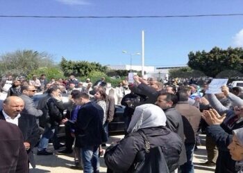Protestations &agrave; Siliana lors de la visite de Neji Jalloul