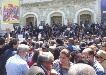 Des touristes et des journalistes étrangers apprécient la manif de soutien aux médias