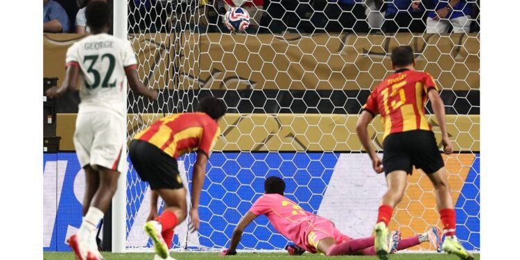 Espérance battue 3-0 par Chelsea