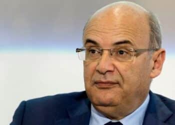 Tunisie : Qui est Hakim Ben Hammouda, en lice pour la pr&eacute;sidence du gouvernement ?