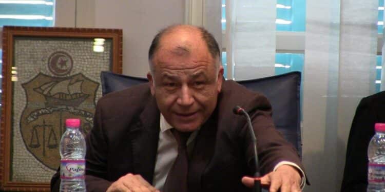 Tunisie : Les syndicats de l'enseignement "menacent" de nouveau Neji Jalloul