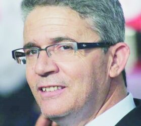 Les partisans de Marzouki sont arm&eacute;s, selon Adnene Mansar