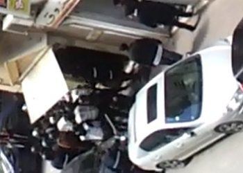 Vidéo : passage à tabac d'un citoyen pendant la manif des chômeurs sur l'Avenue