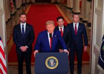 Trump frappe l’Iran