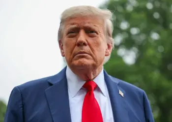 Trump impose le silence aux missiles