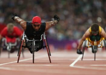 Le champion paralympique Walid Katila bat le record du monde du 800 m
