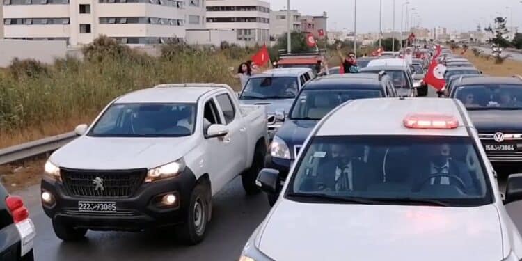 Tunis : Abir Moussi organise une manifestation en voitures