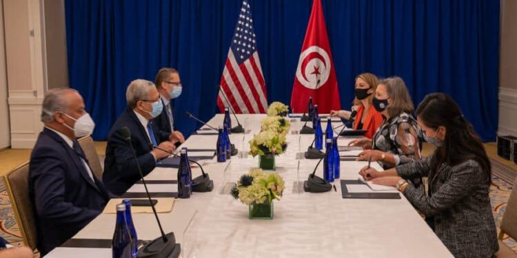 A New York, Othmane Jerandi d&eacute;fend la d&eacute;mocratie tunisienne
