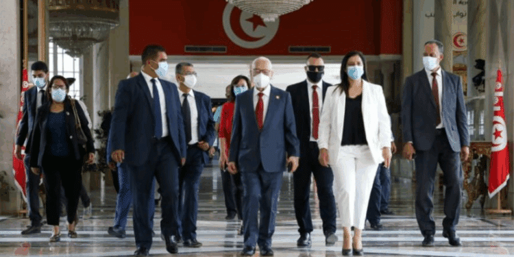 ARP gel&eacute;e : Nouvelle motion de censure contre Ghannouchi et Chaouachi