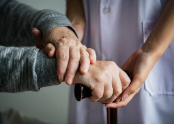 "Accompagnant de vie", un métier avec emploi garanti