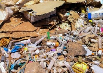 Saisie de d&eacute;chets m&eacute;dicaux dangereux dans des entrep&ocirc;ts ill&eacute;gaux de Sfax