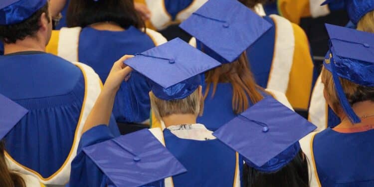 Des dipl&ocirc;mes &eacute;lectroniques remis pour la premi&egrave;re fois en Tunisie