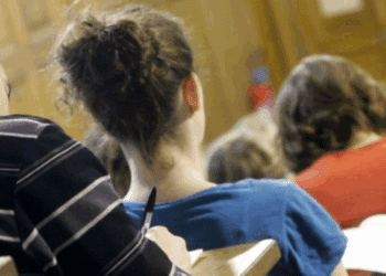 PLF 2020 : 218,4 millions de dinars sous forme de bourses et de prêts universitaires