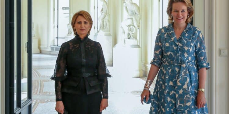 Photo du jour : Ichraf Chebil vole la vedette à Kais Saied à Bruxelles !