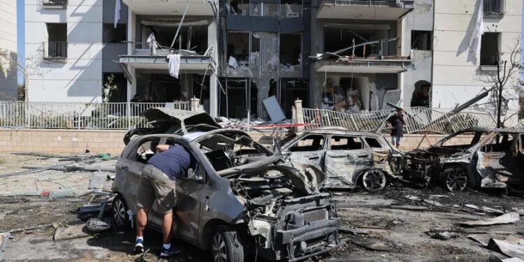 Des missiles balistiques iraniens ont frappé, Beer Sheva, dans le sud d’Israël, vendredi 20 juin 2025 (EPA/Maxppp)