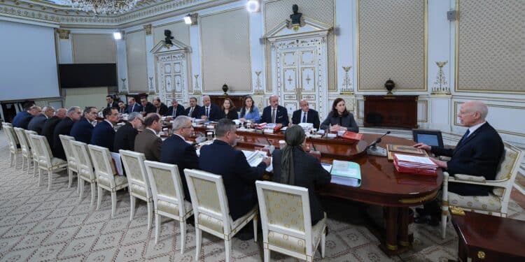 Kaïs Saïed, lors du Conseil des ministres du 19 juin 2025 à Carthage, dénonce les blocages administratifs et réaffirme que "personne n’est au-dessus de la loi".