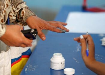 Ma voix n'est que poussière : Je suis un zéro virgule epsilon qui défends un pays/projet