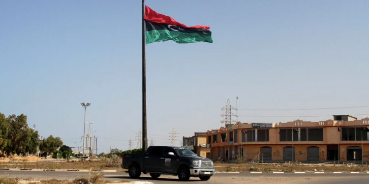 Libye : Tripoli replonge dans le chaos, les Tunisiens appelés à la prudence