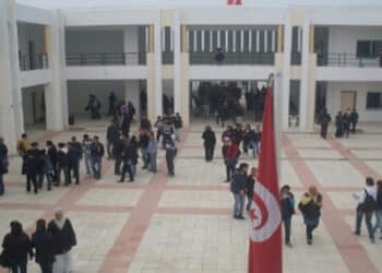 Enseignement : Le minist&egrave;re propose la fusion des r&eacute;sultats des premier et deuxi&egrave;me trimestres, le syndicat refuse