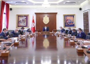 Tunisie : Que pr&eacute;voit la loi sur l&rsquo;&eacute;tat d'urgence sanitaire ?