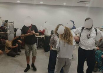 Des militants expulsés d’Égypte après leur arrivée au Caire, juin 2025 - Photo : Mada Masr