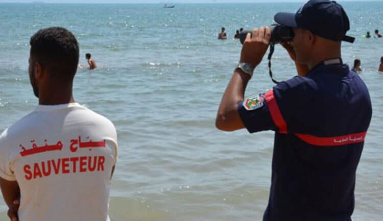ur les plages tunisiennes