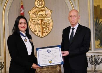 Ka&iuml;s Sa&iuml;ed d&eacute;cerne l'Ordre national du M&eacute;rite &agrave; Ons Jabeur