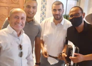 Rached Khiari s'affiche dans le parlement